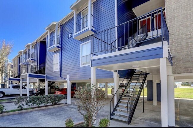 Building Photo - 18519 Egret Bay Blvd