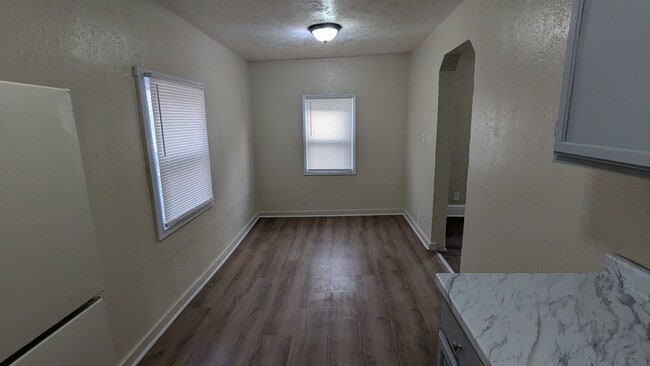 Building Photo - Newly renovated Akron apartment offering spacious rooms and a finished attic for flexible living ...
