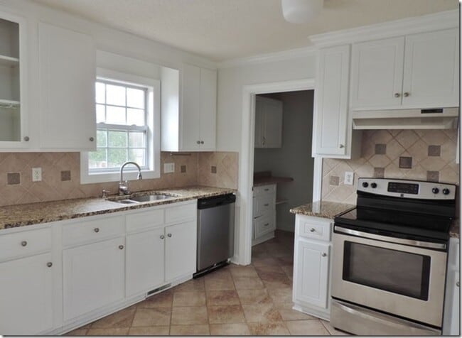 Building Photo - 2525 Stedman Dr NW