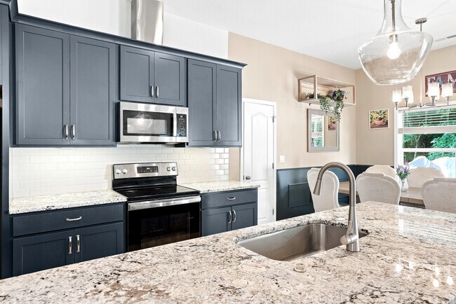 Building Photo - 2404 Baxley Dr