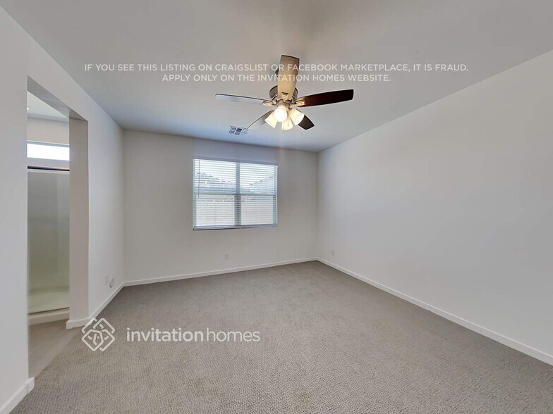 Building Photo - 17705 W Pinnacle Vista Dr