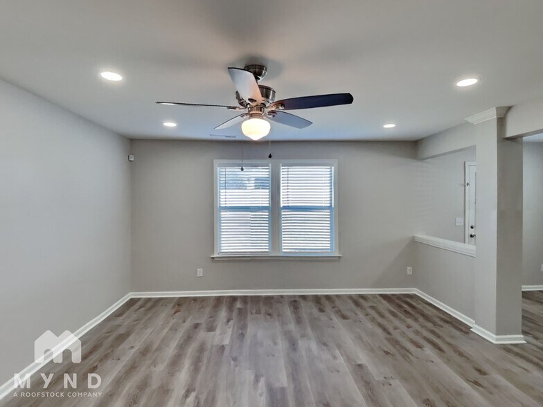 Building Photo - 1001 Nunnery Ln