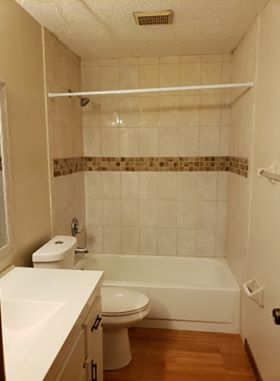 Building Photo - 1321 SE 3rd St