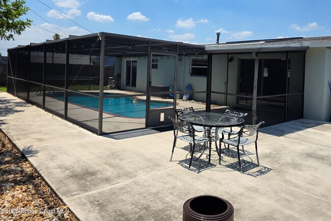 Building Photo - 315 Oahu Dr