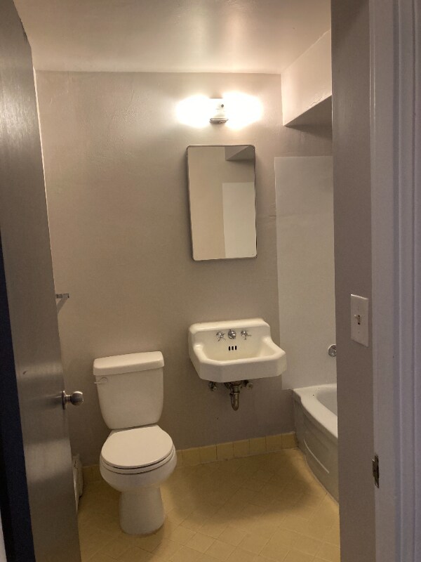 Building Photo - 4742 22nd Ave NE