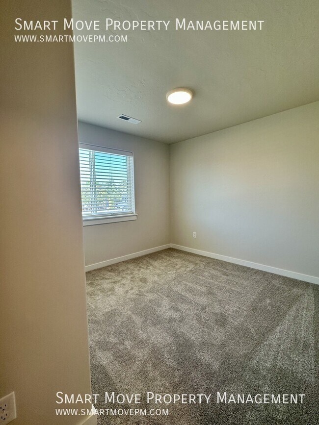 Building Photo - 7228 W Rygate Dr