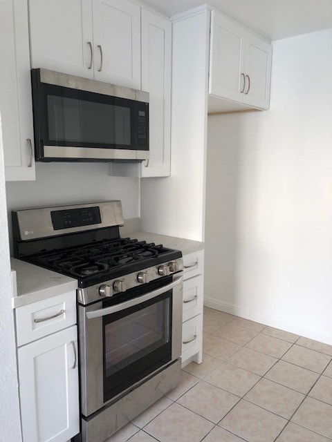 Building Photo - 12351 Oxnard St