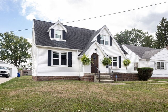 Primary Photo - 15101 Schuyler Ave