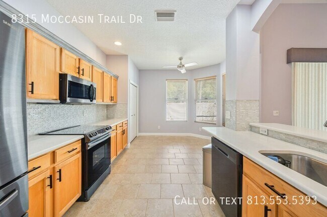 Building Photo - 8315 Moccasin Trail Dr