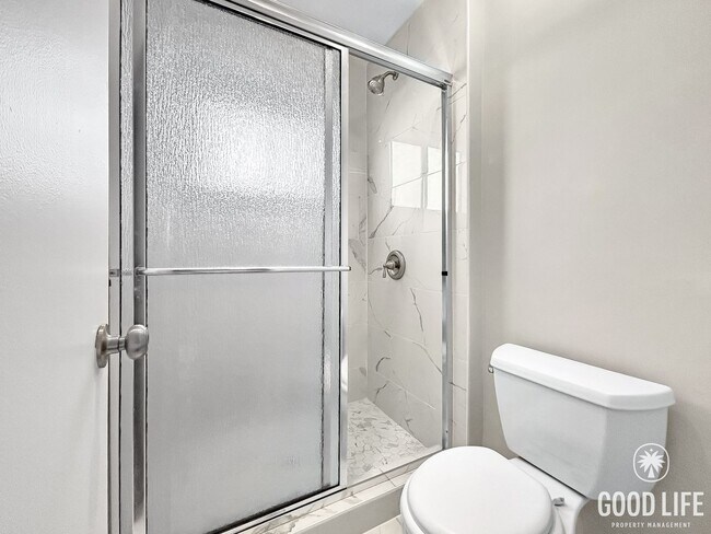 Building Photo - Stunning 3BD/2BA Home in Allied Gardens w/...
