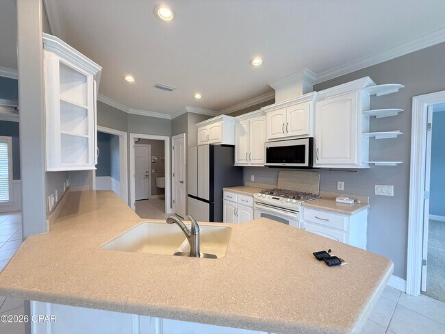 Building Photo - 3719 Bay Tree Rd
