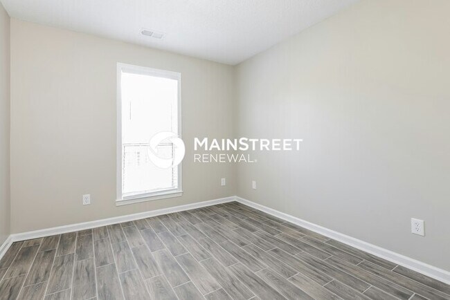 Building Photo - 5 Bedroom Pet-Friendly Home in Fayettevill...