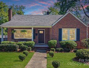 Building Photo - 216 Sylvania Ave