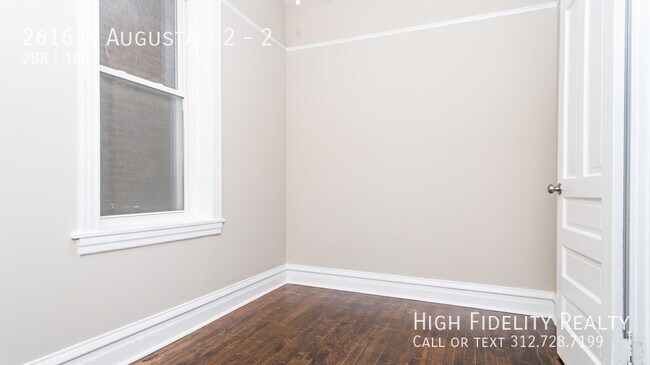 Building Photo - 2616 W Augusta Blvd
