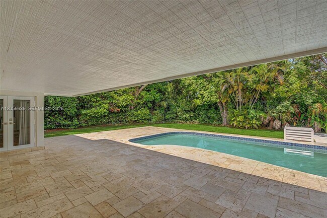 Building Photo - 15540 SW 82nd Ct