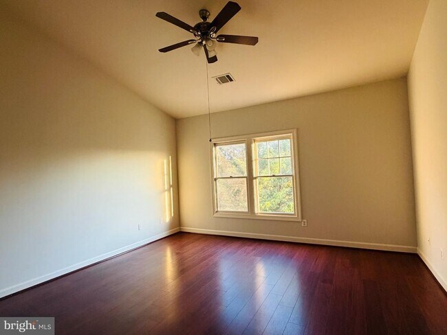 Building Photo - 25352 Herring Creek Dr