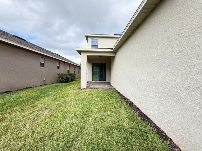 Building Photo - Perfect Home waiting for you! FULLY FURNISHED!