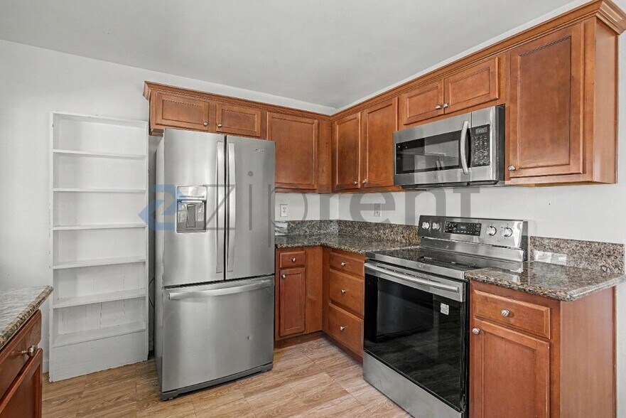Building Photo - Unit