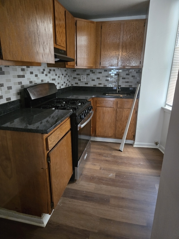 Building Photo - 4221 W Girard Ave