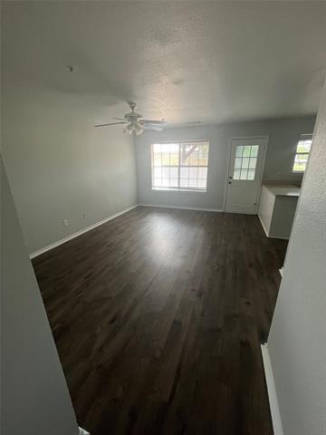 Building Photo - 403 E R Ellis Ave