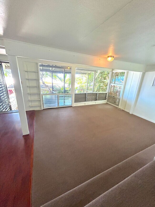Building Photo - 4433 Sierra Dr