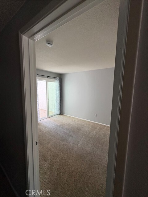 Building Photo - 633 Whitney Way