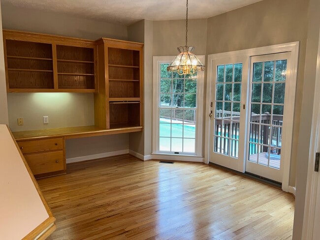 Building Photo - 160 Winged Elm Cir