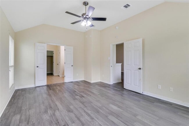 Building Photo - 3608 Glastonbury Trail