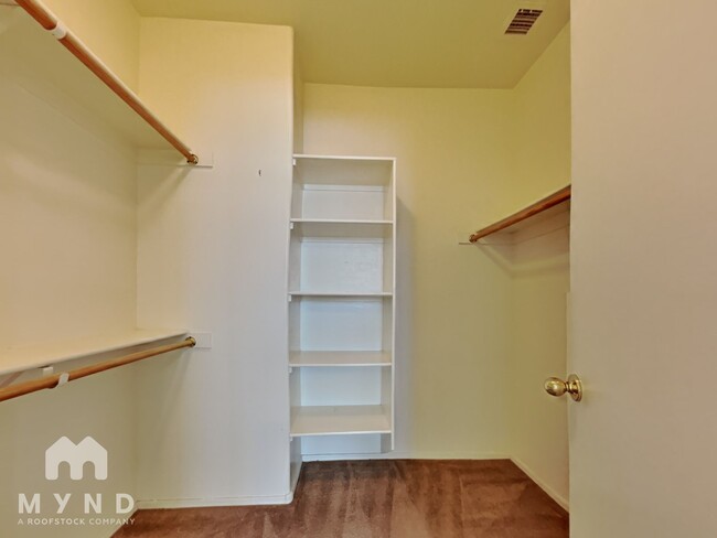 Building Photo - 2204 W San Tan Hills Dr
