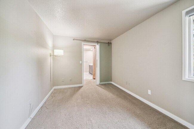 Building Photo - 4312 Botticelli