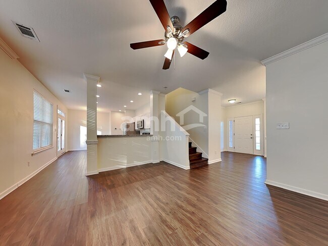 Building Photo - 105 Redrock Ct