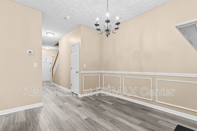 Building Photo - 4932 Vireo Dr