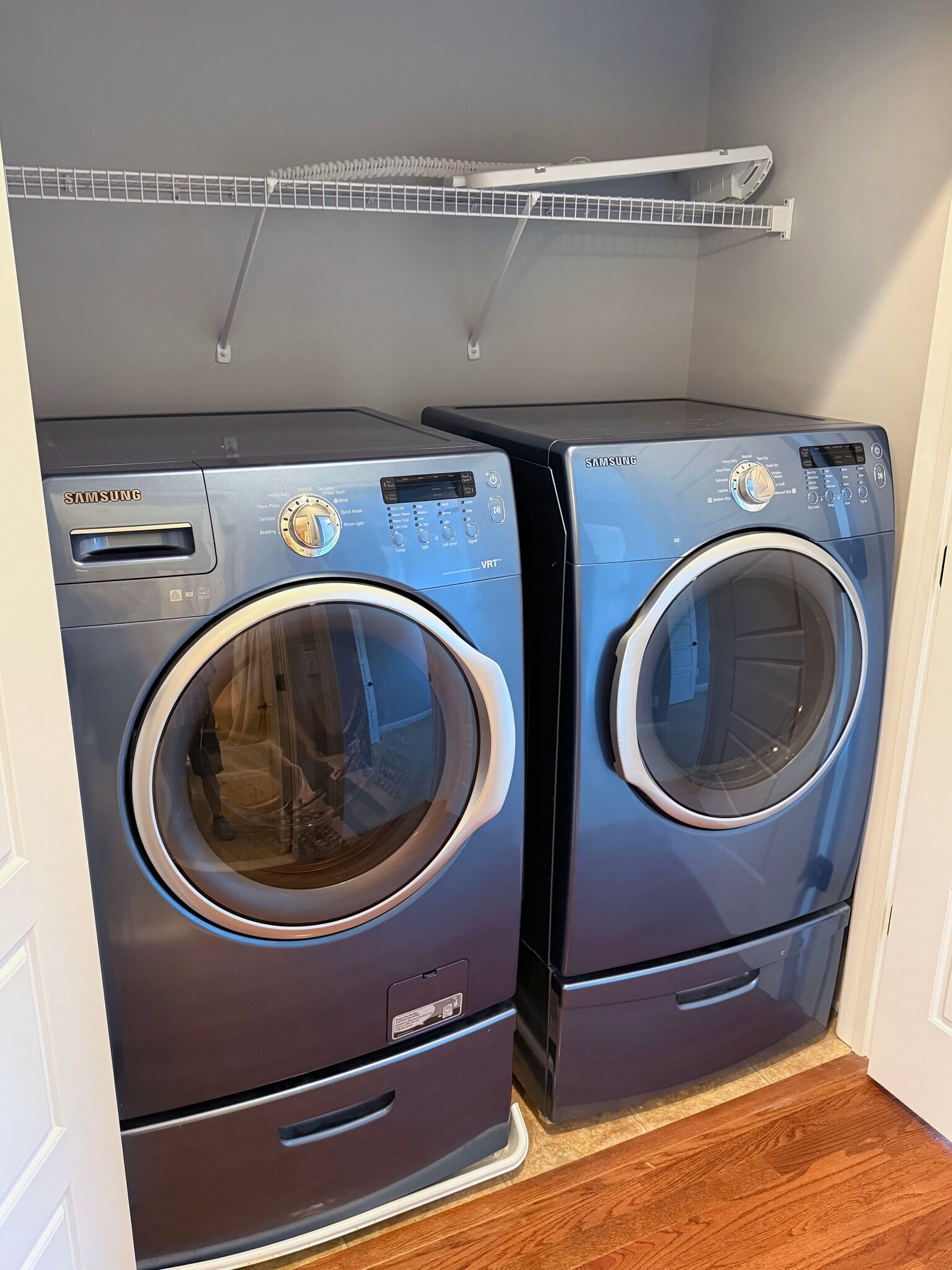 Washer & Dryer - 870 Belvedere Blvd