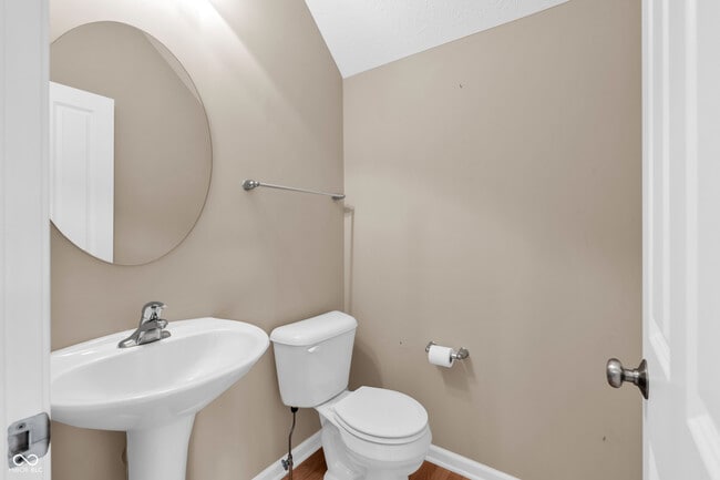 Building Photo - 2627 Congress St