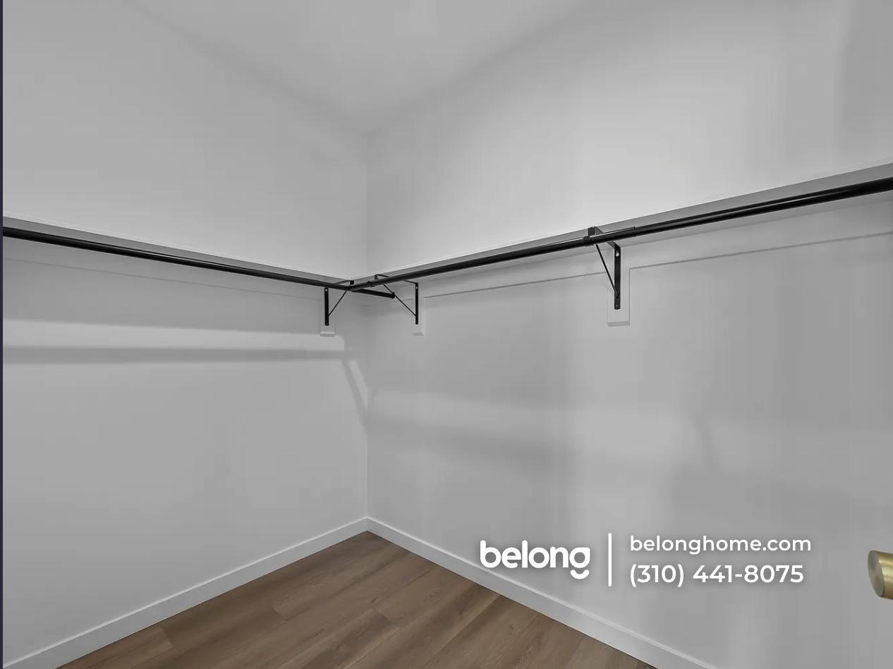 Building Photo - 414 S Ave 56