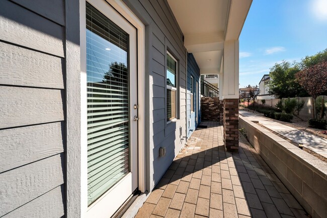 Interior Photo - Encanto Townhomes