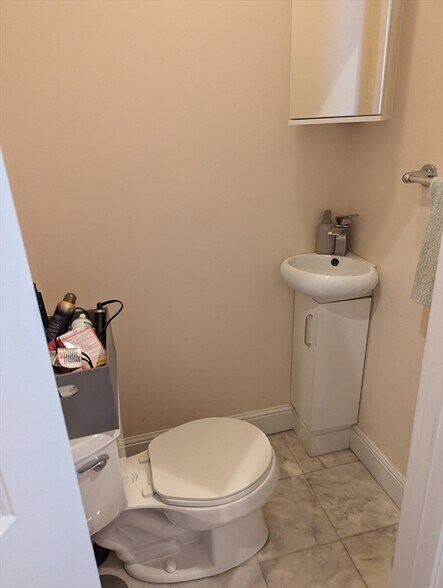 Building Photo - 775 Tremont St