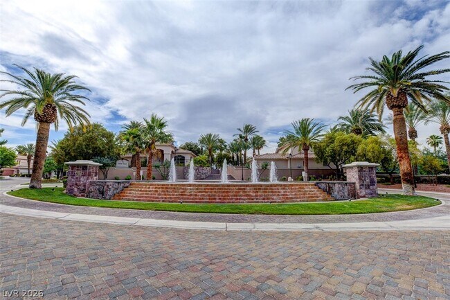 Building Photo - 2050 W Warm Springs Rd