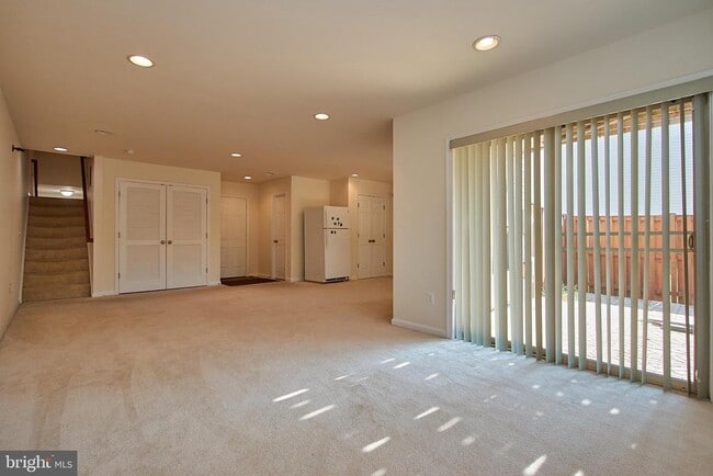 Building Photo - 42649 Macauley Place