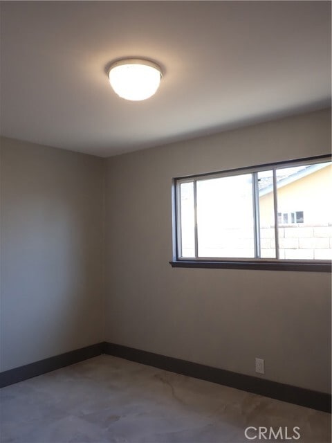 Building Photo - 16561 Monroe Ln