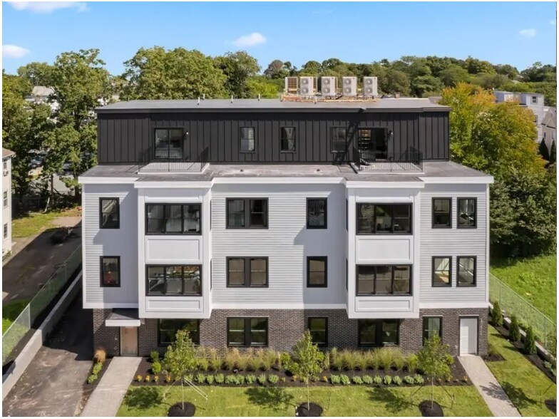 Building Photo - 52 Withington St