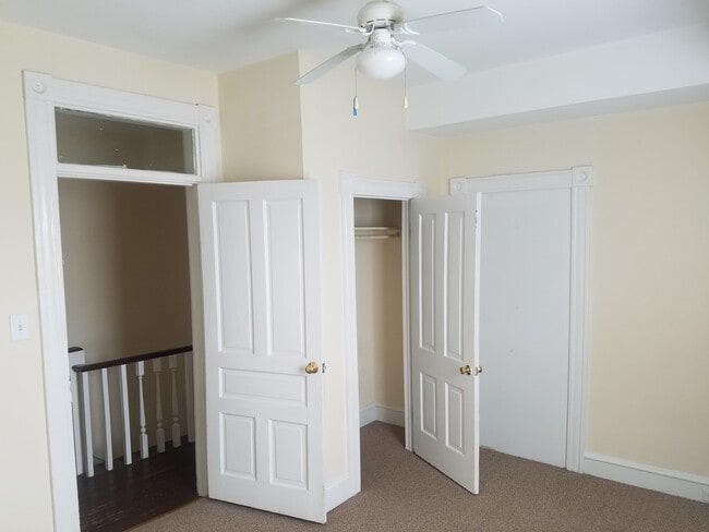 Building Photo - ROB22S