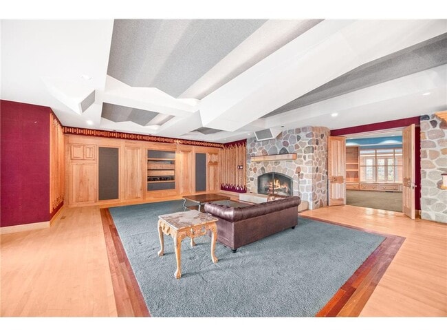 Building Photo - 1560 Bluff Creek Dr