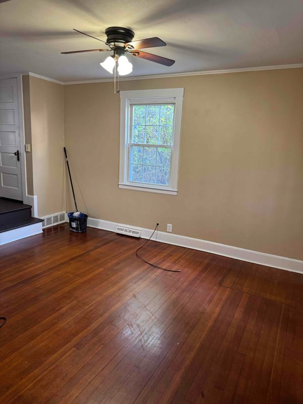 Building Photo - 52 Colver St