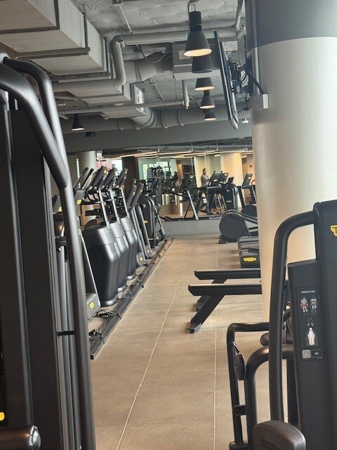 Building Photo - 211 N Harbor Dr