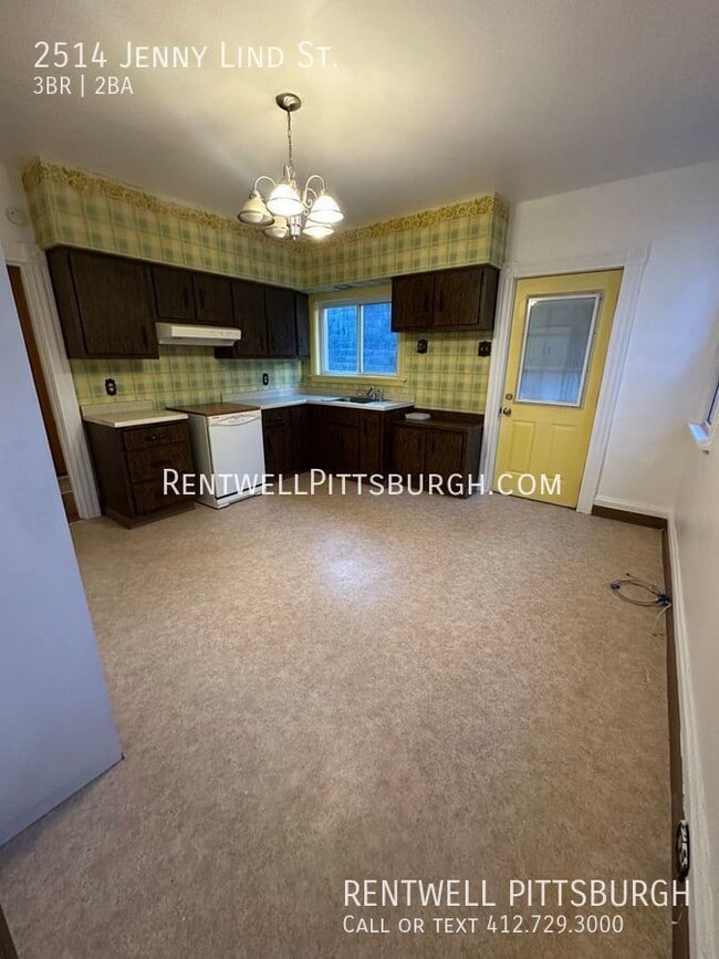 Building Photo - 3 Bedroom Home in McKeesport - Section 8 Only