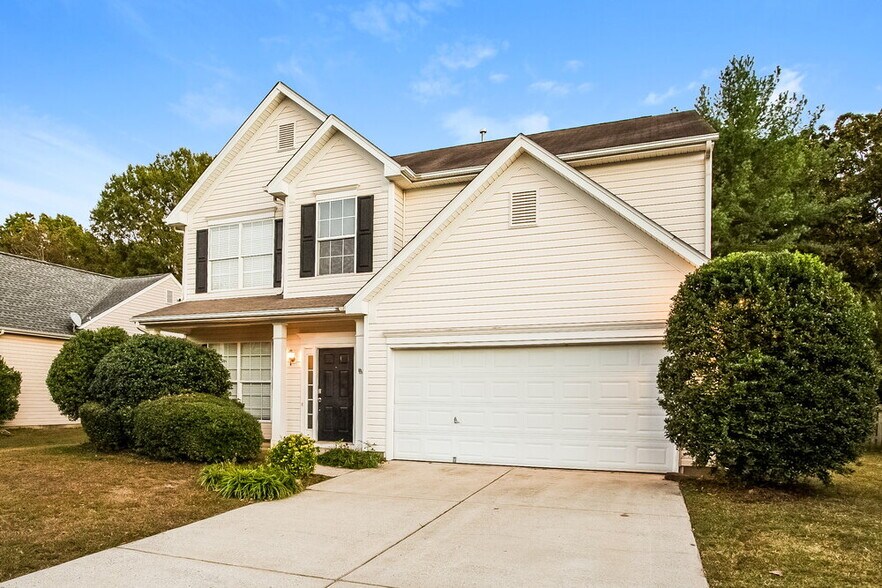 Building Photo - 6205 Roseway Ct