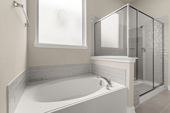 Building Photo - 27302 Blue Sand Dr