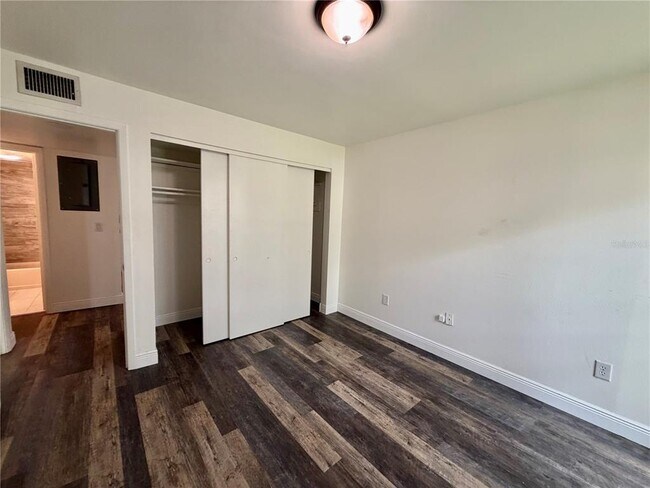 Building Photo - 3325 Bayshore Blvd