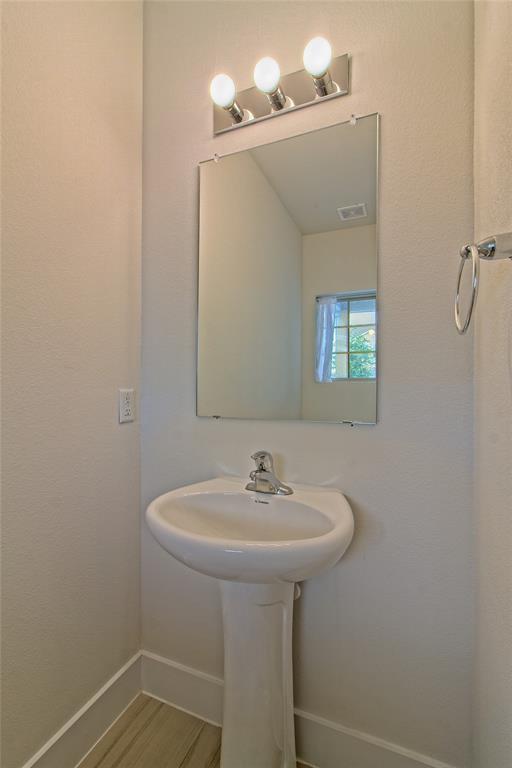 Building Photo - 555 White Steppe Way